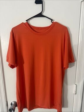 Lululemon Men's Fundamental T-Shirt Large Orange